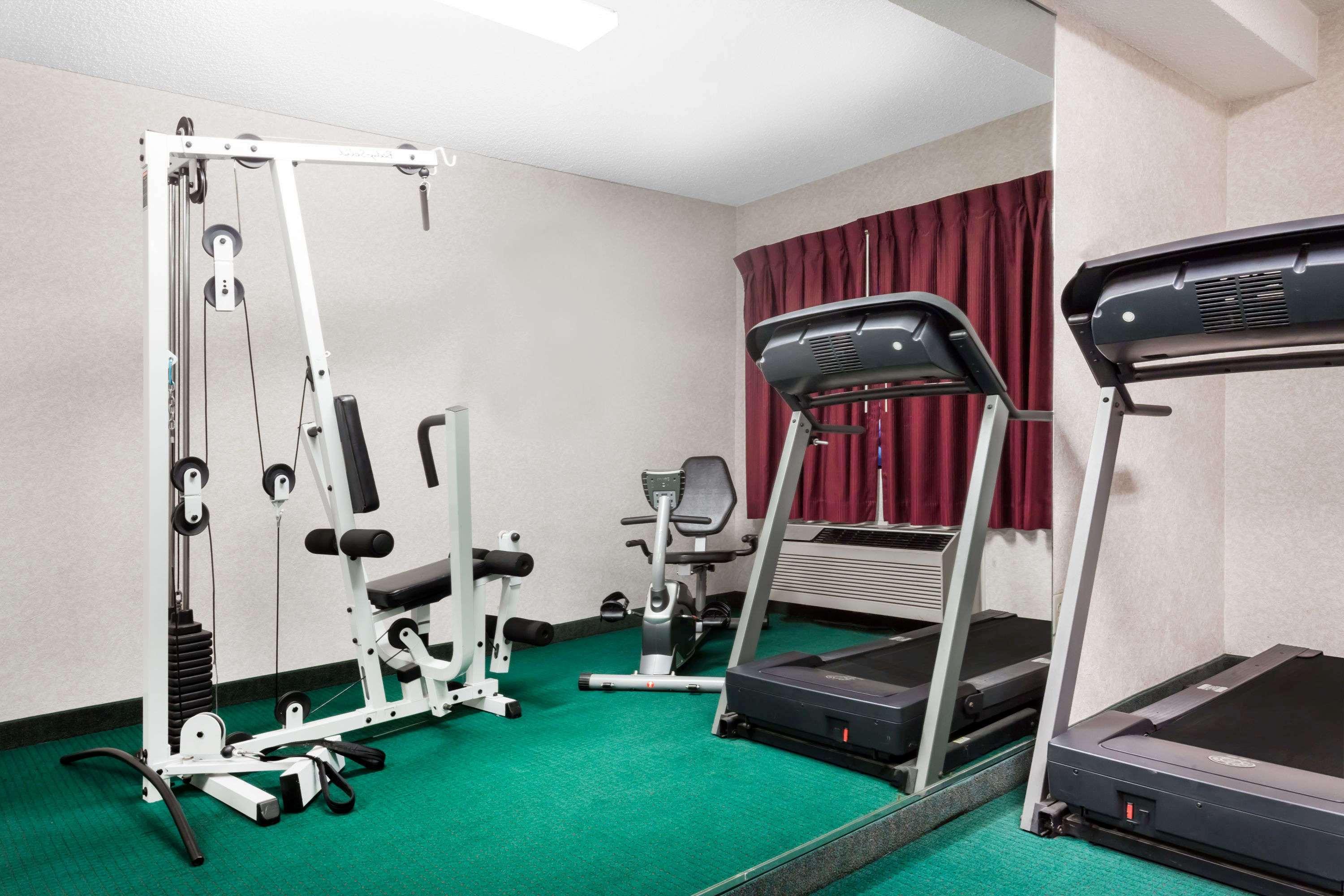 Ramada By Wyndham Tell City Esterno foto