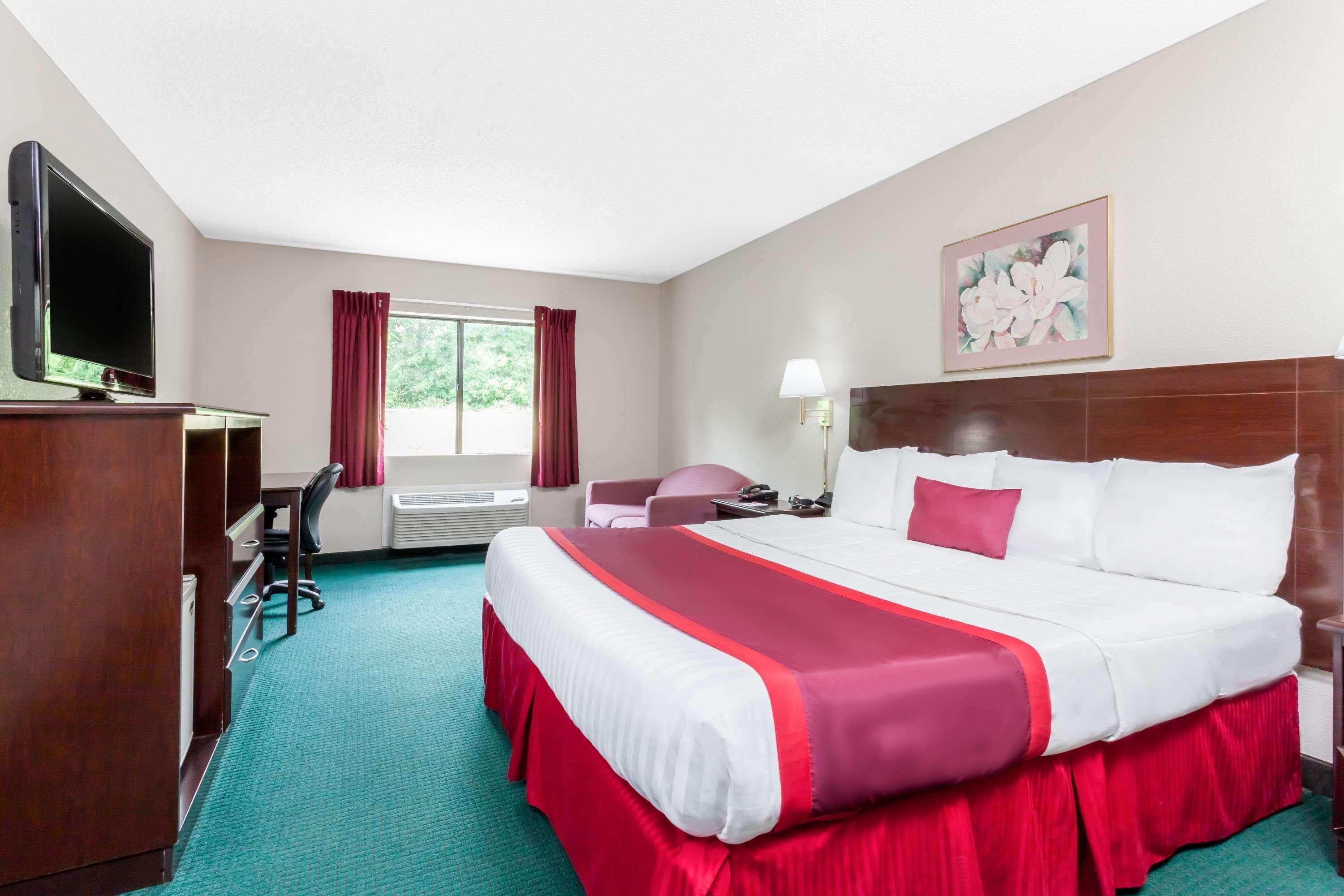 Ramada By Wyndham Tell City Esterno foto