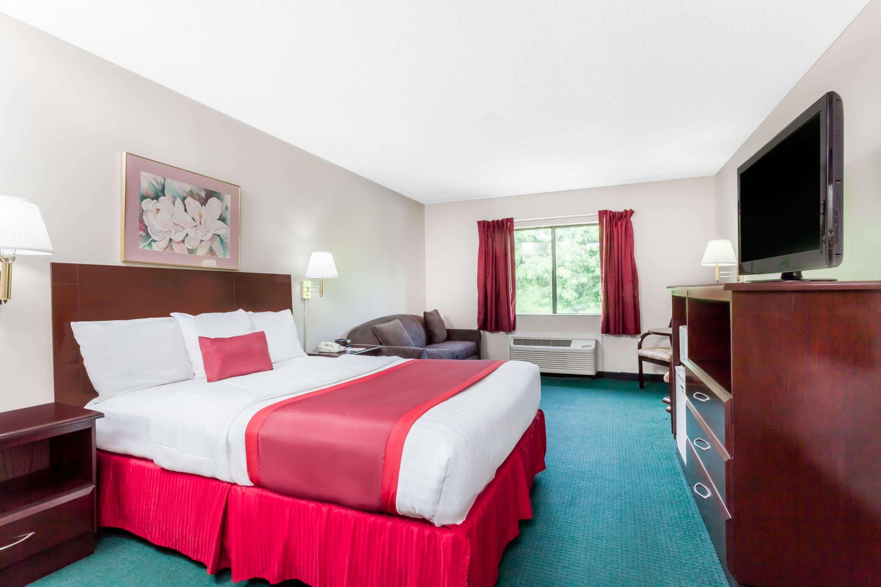 Ramada By Wyndham Tell City Esterno foto